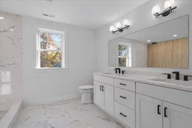 17 Forrest, Westford, MA 01886