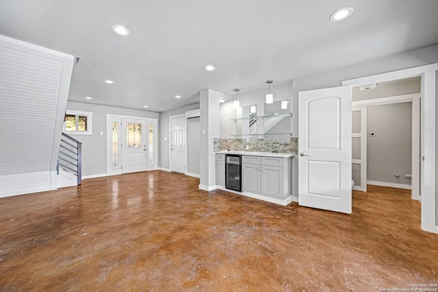 354 Lake Forest, Canyon Lake, TX 78133