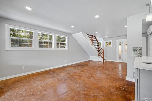 354 Lake Forest, Canyon Lake, TX 78133