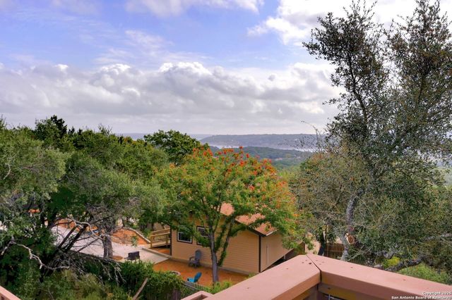 354 Lake Forest, Canyon Lake, TX 78133