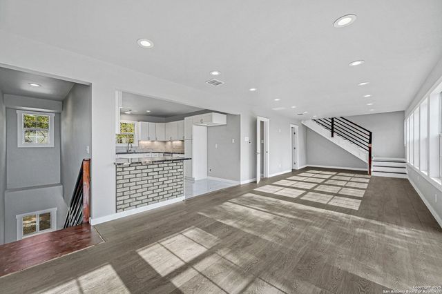 354 Lake Forest, Canyon Lake, TX 78133