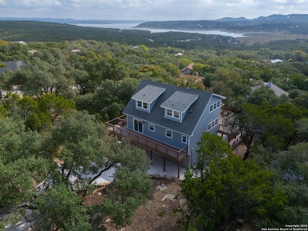 354 Lake Forest, Canyon Lake, TX 78133