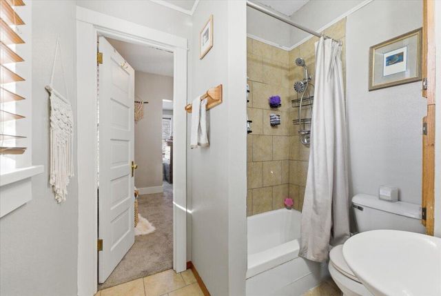 2555 AVENUE C Avenue, Council Bluffs, IA 51501