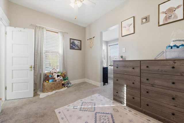 2555 AVENUE C Avenue, Council Bluffs, IA 51501