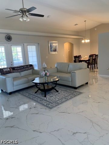 420 NE 15th TER, Cape Coral, FL 33909