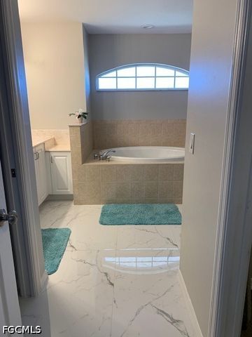 420 NE 15th TER, Cape Coral, FL 33909