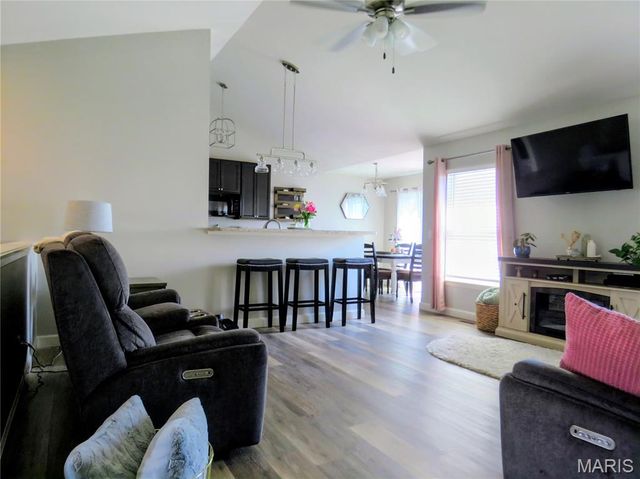 1716 Meade Court, Pacific, MO 63069