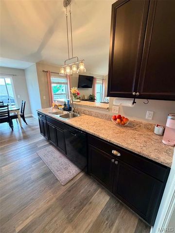 1716 Meade Court, Pacific, MO 63069