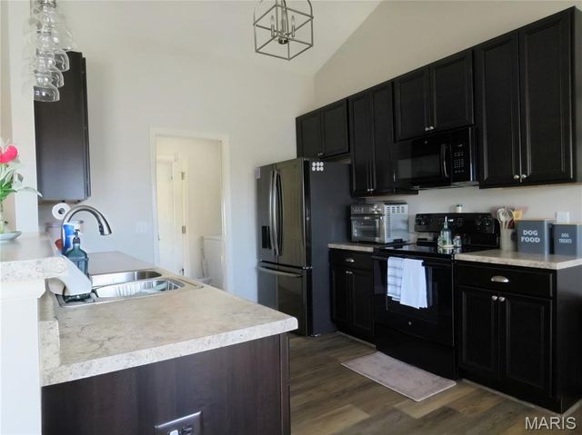 1716 Meade Court, Pacific, MO 63069