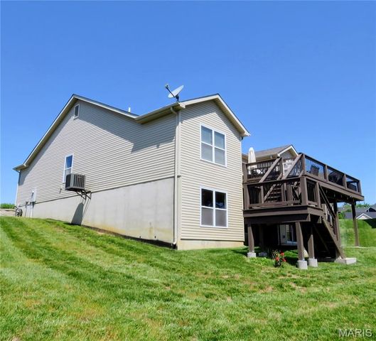 1716 Meade Court, Pacific, MO 63069