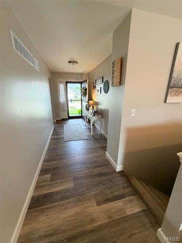 1716 Meade Court, Pacific, MO 63069