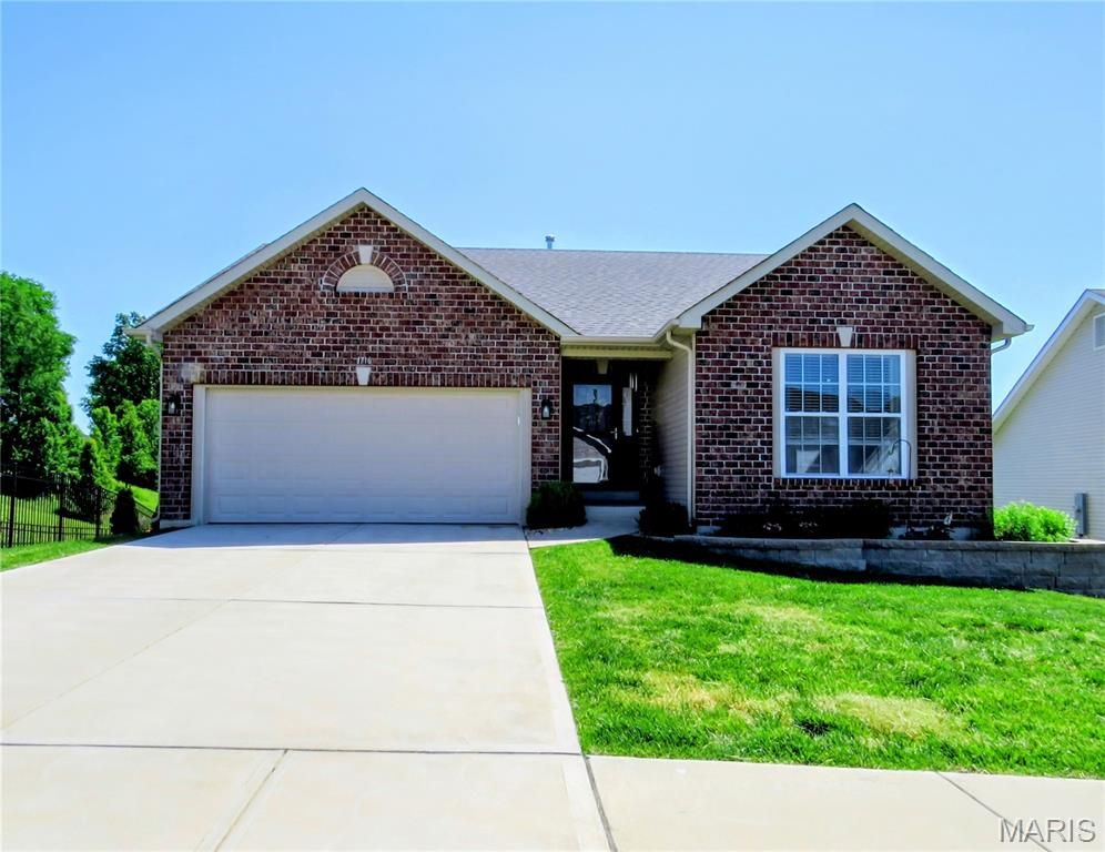 1716 Meade Court, Pacific, MO 63069
