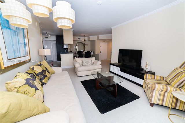 17100 N Bay Rd 1815, Sunny Isles Beach, FL 33160