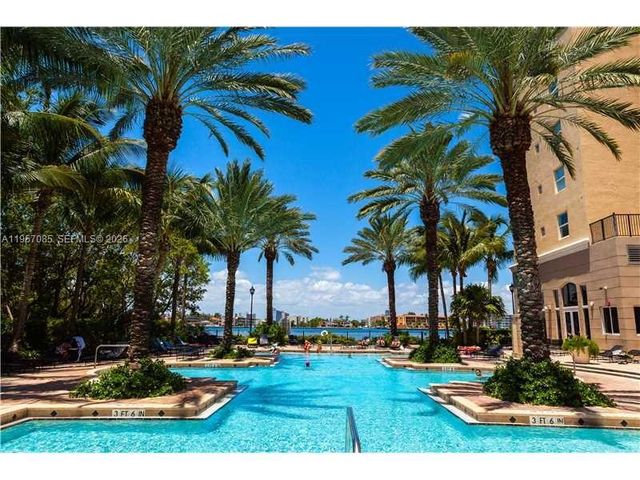 17100 N Bay Rd 1815, Sunny Isles Beach, FL 33160