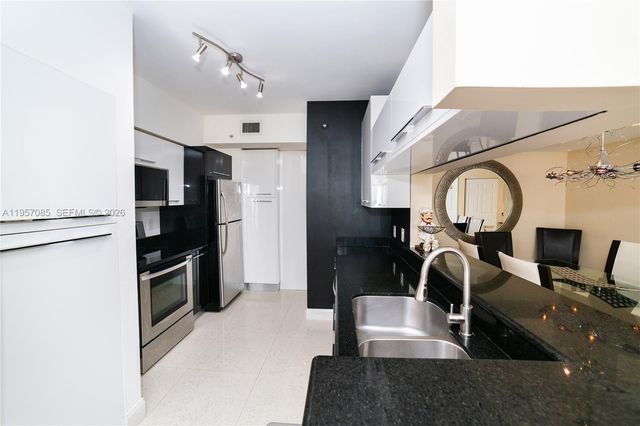 17100 N Bay Rd 1815, Sunny Isles Beach, FL 33160