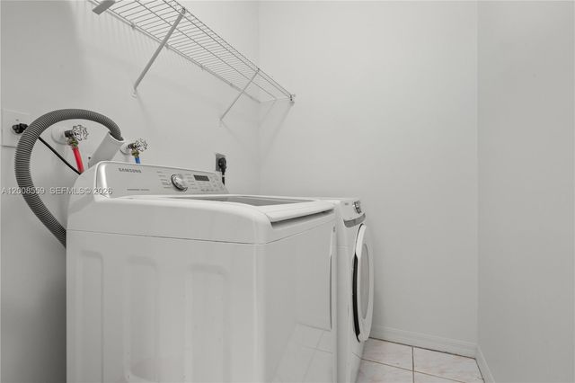 9576 SW 162nd Path, Miami, FL 33196