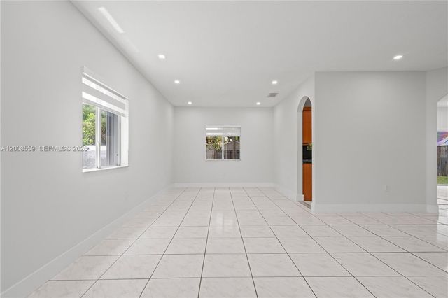 9576 SW 162nd Path, Miami, FL 33196