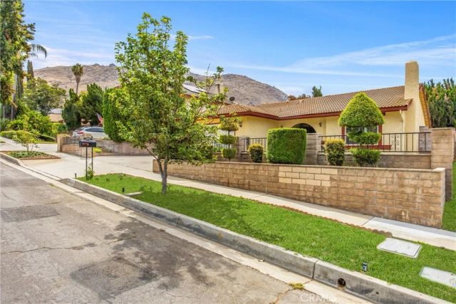 22853 La Paix Street, Grand Terrace, CA 92313