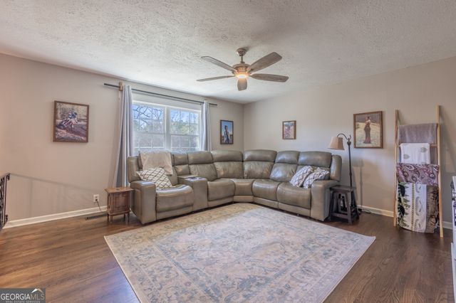 5630 County Road 13, Heflin, AL 36264