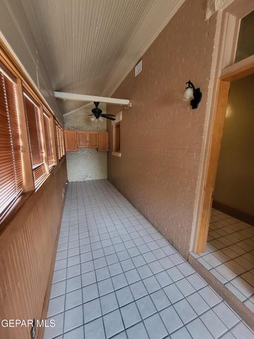 1406 WYOMING Avenue, El Paso, TX 79902