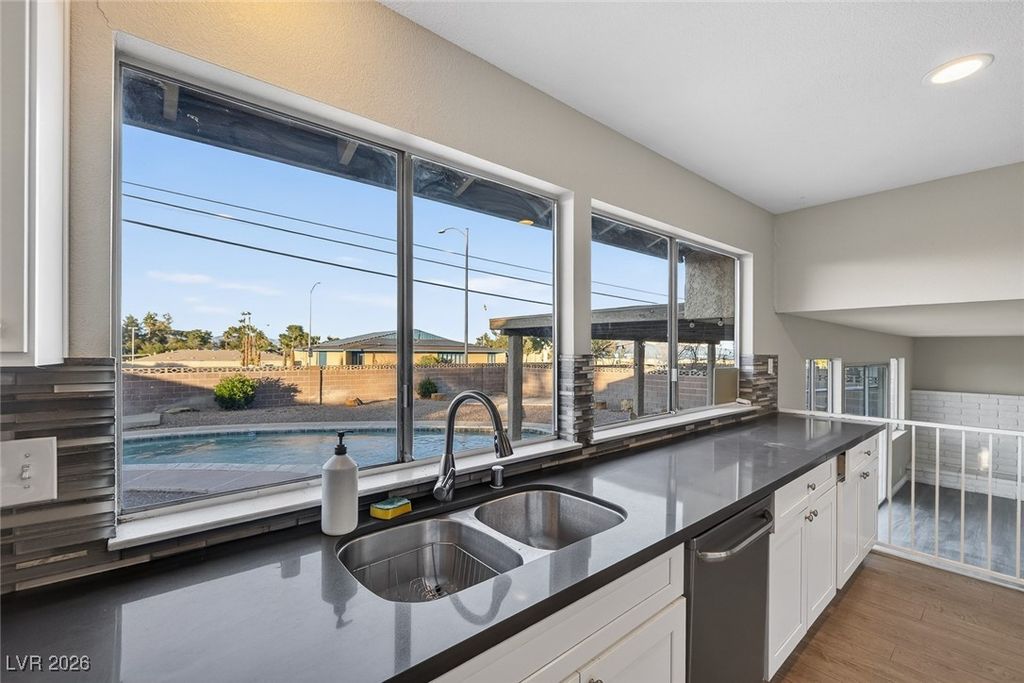 Image 13 of property listing at 3670 La Junta Drive, Las Vegas, NV 89120