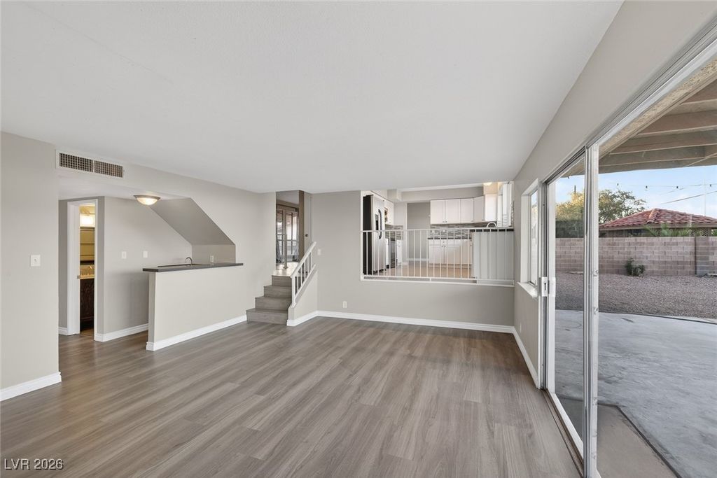 Image 16 of property listing at 3670 La Junta Drive, Las Vegas, NV 89120