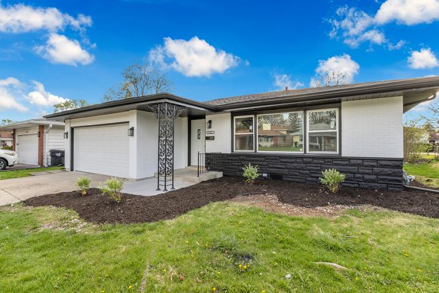 15622 Kenwood Avenue, South Holland, IL 60473
