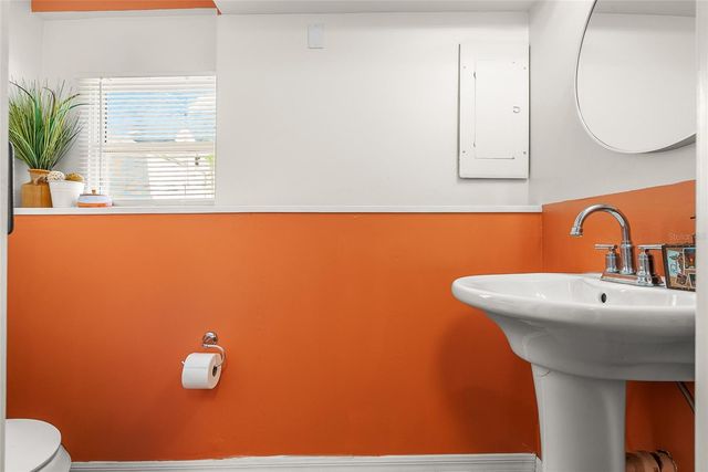 4040 68TH AVENUE N, Pinellas Park, FL 33781