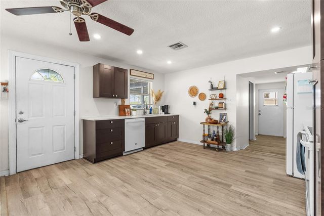 4040 68TH AVENUE N, Pinellas Park, FL 33781