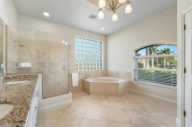 560 Inlet DR, Marco Island, FL 34145