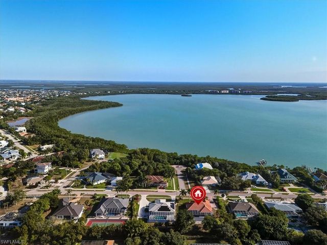 560 Inlet DR, Marco Island, FL 34145