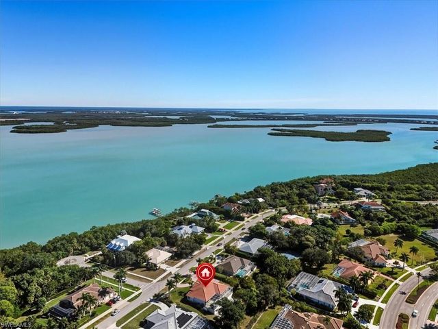 560 Inlet DR, Marco Island, FL 34145