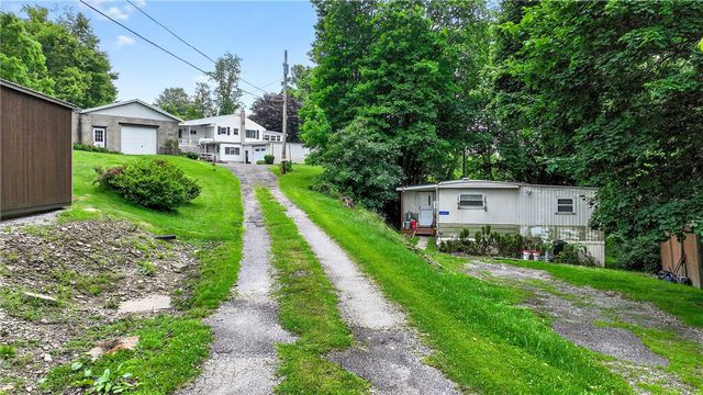 468 Crest Dr, Delmont, PA 15626