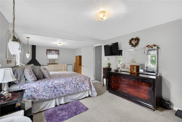 468 Crest Dr, Delmont, PA 15626