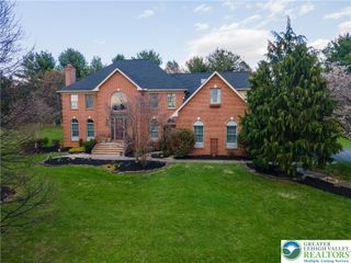 4260 Farmersville Court, Bethlehem Twp, PA 18045