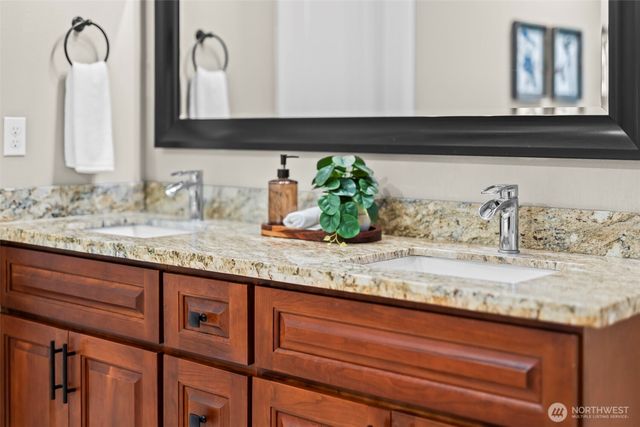 14892 Peacock Hill Road SE, Olalla, WA 98359