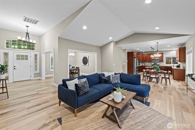 14892 Peacock Hill Road SE, Olalla, WA 98359