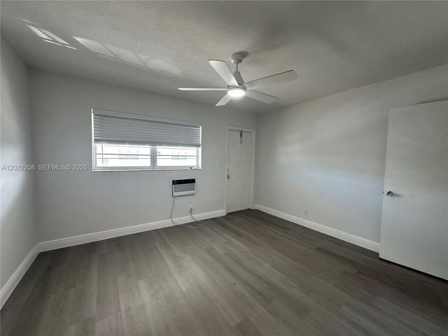 3700 Harrison St 15A, Hollywood, FL 33021