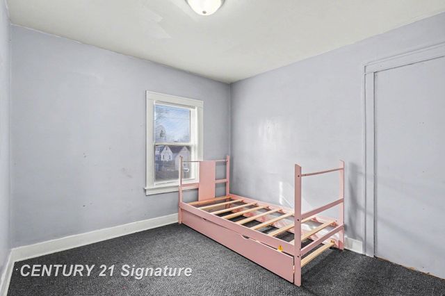 1724 State Street, Saginaw, MI 48602