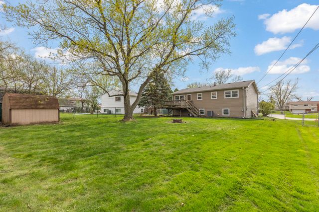2308 Crabtree Avenue, Woodridge, IL 60517
