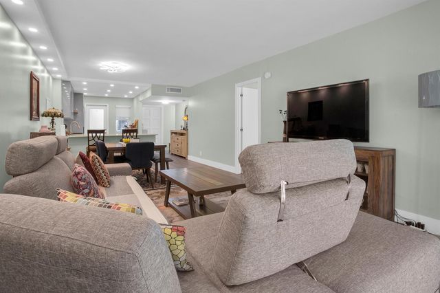 2600 S Course Drive 106, Pompano Beach, FL 33069