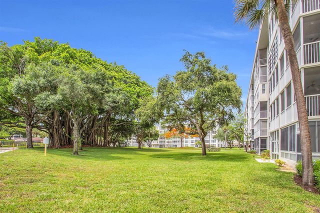 2600 S Course Drive 106, Pompano Beach, FL 33069