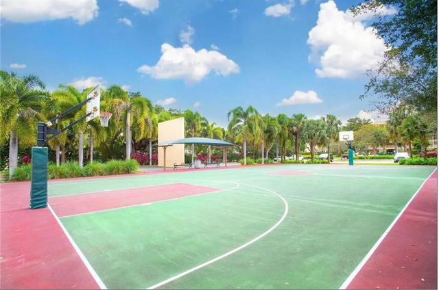 2600 S Course Drive 106, Pompano Beach, FL 33069