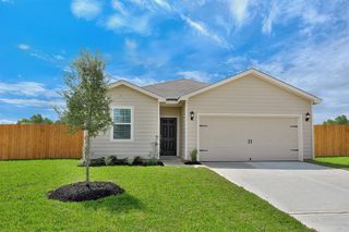 928 Lake View Circle W, Brookshire, TX 77423