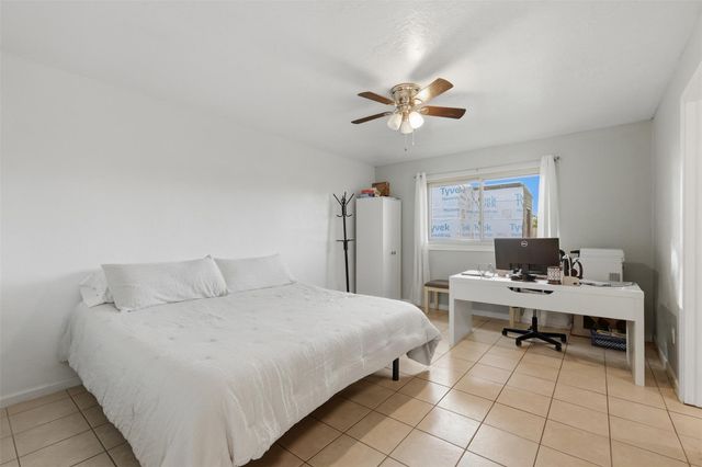 5919 Ollia Circle, Pasadena, TX 77505