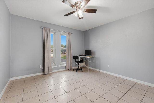 5919 Ollia Circle, Pasadena, TX 77505