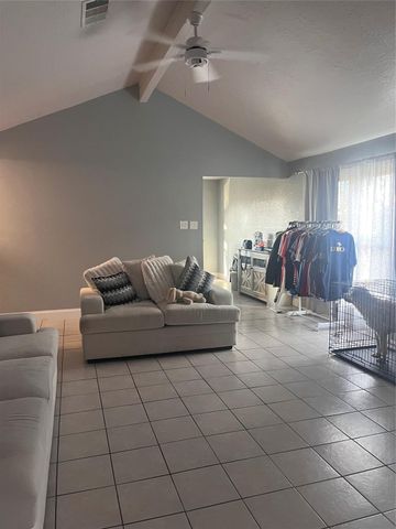 5919 Ollia Circle, Pasadena, TX 77505