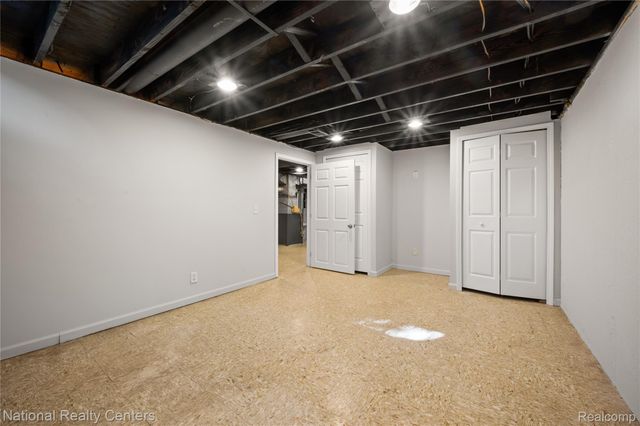 45162 Forest Trail Drive, Canton Charter Township, MI 48187