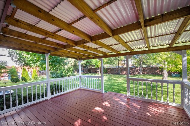 45162 Forest Trail Drive, Canton Charter Township, MI 48187