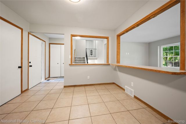 45162 Forest Trail Drive, Canton Charter Township, MI 48187